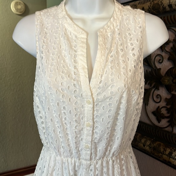 Maison Jules White Dress  Cut Out Lined  Waisted Sleeveless Sz S - Picture 2 of 11